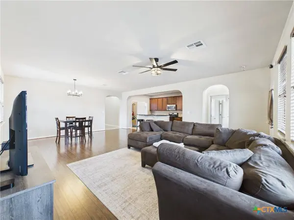 1070 Sussex WAY, Round Rock, TX 78665