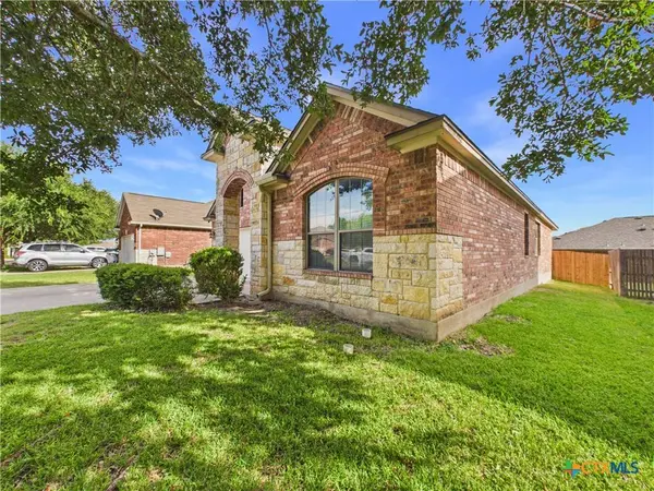 1070 Sussex WAY, Round Rock, TX 78665