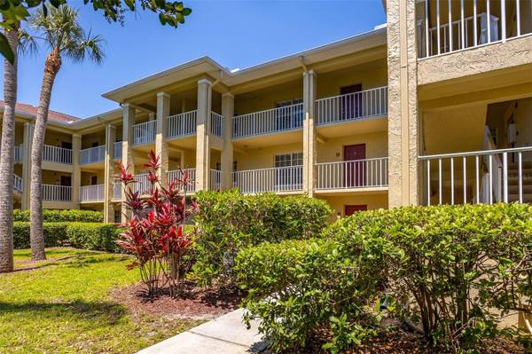 2690 CORAL LANDINGS BLVD #112, Palm Harbor, FL 34684