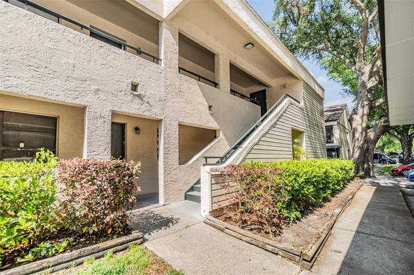 4917 PURITAN CIR #105, Tampa, FL 33617