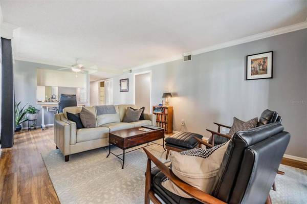 4917 PURITAN CIR #105, Tampa, FL 33617