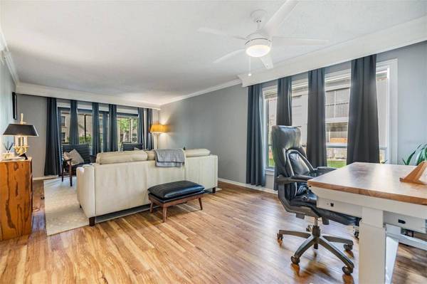 4917 PURITAN CIR #105, Tampa, FL 33617