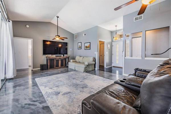 4847 HARBOR WOODS DR, Palm Harbor, FL 34683