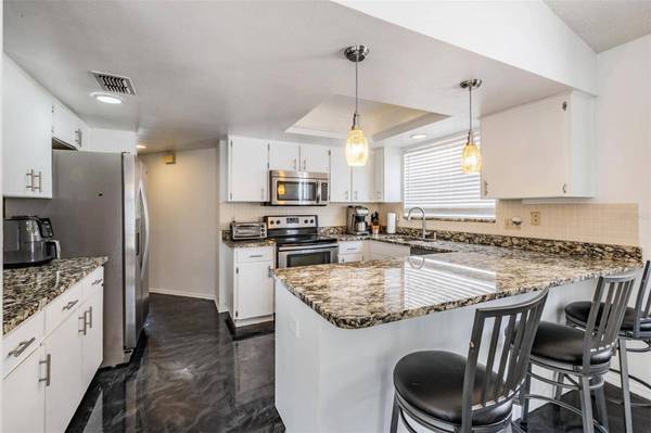 4847 HARBOR WOODS DR, Palm Harbor, FL 34683