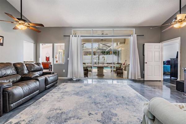 4847 HARBOR WOODS DR, Palm Harbor, FL 34683