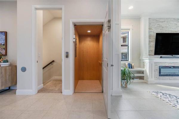 3585 TORINO LN, Palm Harbor, FL 34683