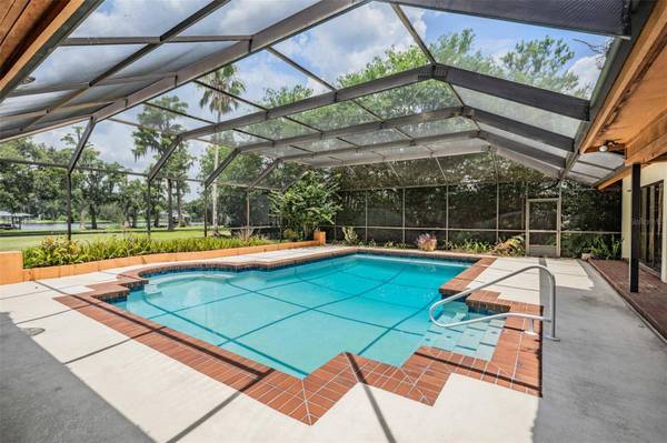 707 WARREN RD, Lutz, FL 33548