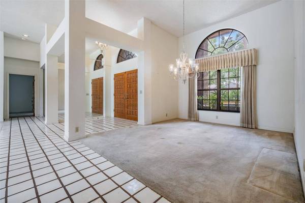 707 WARREN RD, Lutz, FL 33548