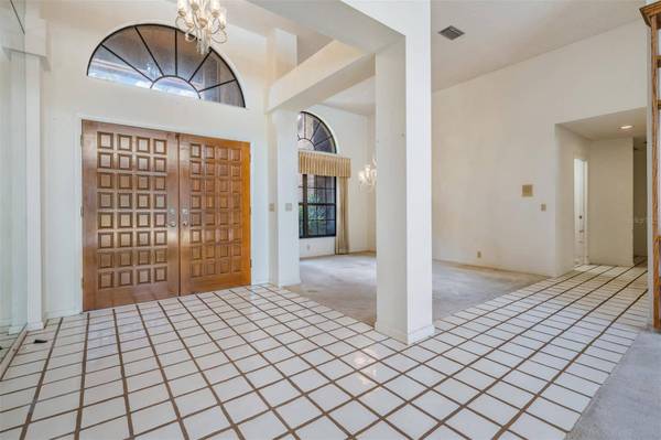 707 WARREN RD, Lutz, FL 33548