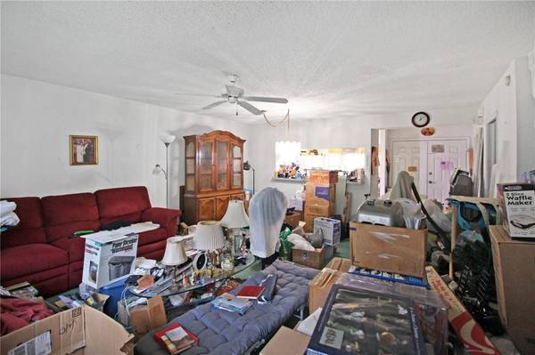 2377 HOUNDS TRL, Palm Harbor, FL 34683