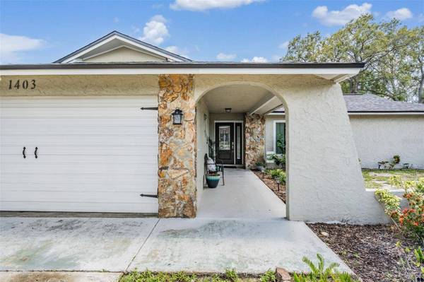 1403 TALLAHASSEE DR, Tarpon Springs, FL 34689