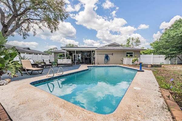 1403 TALLAHASSEE DR, Tarpon Springs, FL 34689