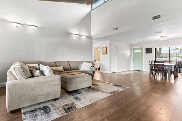 200 GRETCHEN CT, Oldsmar, FL 34677