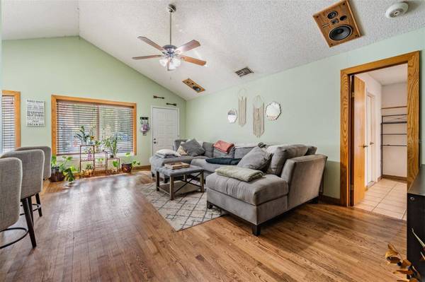 3751 MACKENZIE CT, Palm Harbor, FL 34684