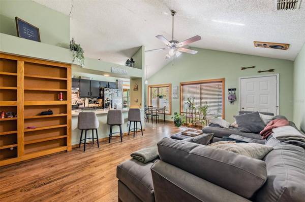 3751 MACKENZIE CT, Palm Harbor, FL 34684