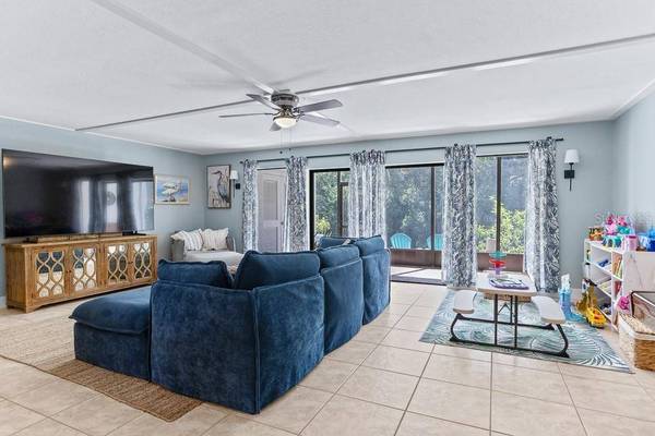 100 INGRID PL, Oldsmar, FL 34677