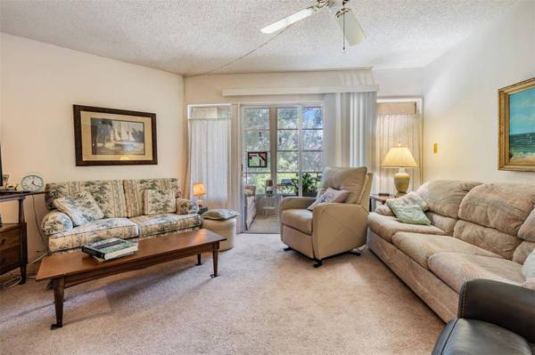 503 WINDRUSH BAY DR, Tarpon Springs, FL 34689