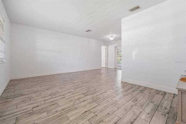 2331 ROBYN CT, Dunedin, FL 34698