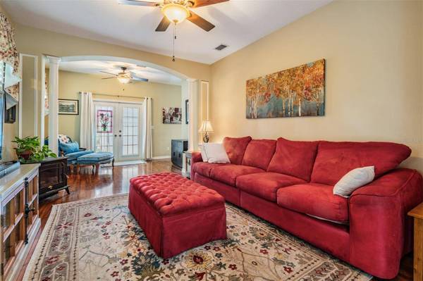 1640 NEBRASKA AVE, Palm Harbor, FL 34683