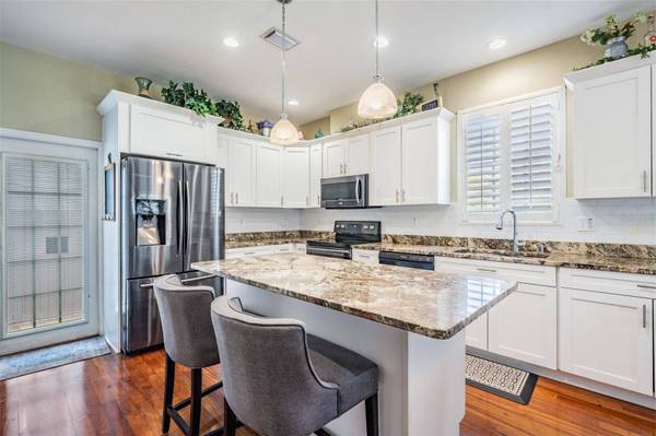 1640 NEBRASKA AVE, Palm Harbor, FL 34683