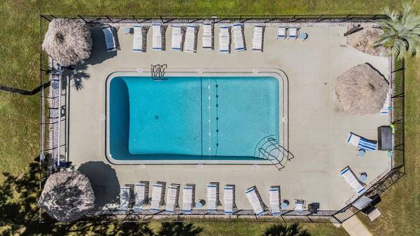 501 WINDRUSH BAY DR #114, Tarpon Springs, FL 34689