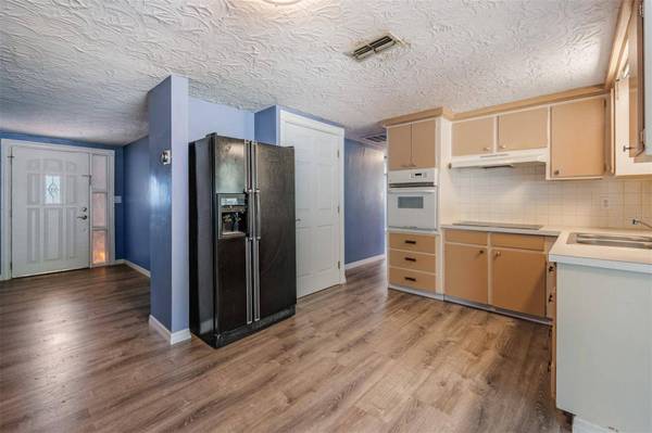 5301 DAWN LN, Holiday, FL 34690