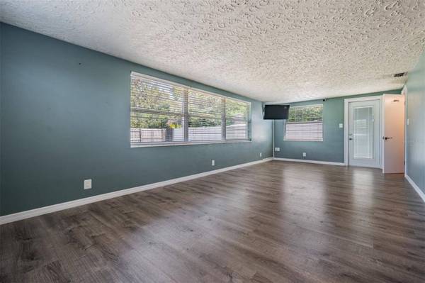 5301 DAWN LN, Holiday, FL 34690