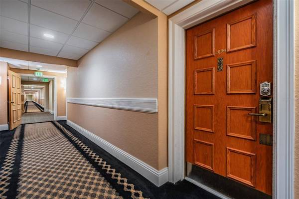 36750 US HIGHWAY 19 N #6-214, Palm Harbor, FL 34683