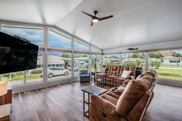 138 BLUE MARLIN DR, Oldsmar, FL 34677