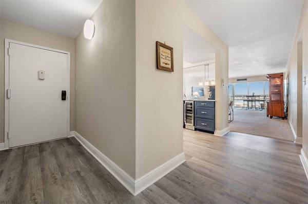 855 BAYWAY BLVD #903, Clearwater Beach, FL 33767