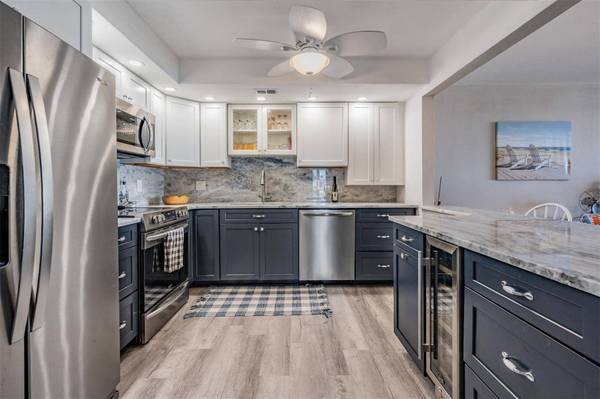 855 BAYWAY BLVD #903, Clearwater Beach, FL 33767