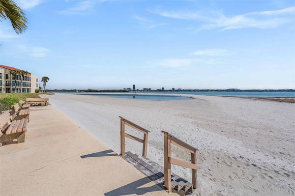 855 BAYWAY BLVD #903, Clearwater Beach, FL 33767