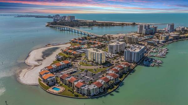 855 BAYWAY BLVD #903, Clearwater Beach, FL 33767
