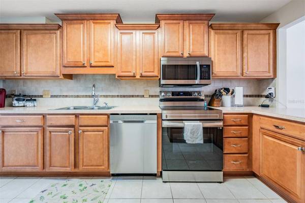 3505 TARPON WOODS BLVD #Q402, Palm Harbor, FL 34685