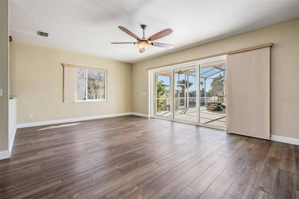 6421 DRAKE CT, New Port Richey, FL 34652