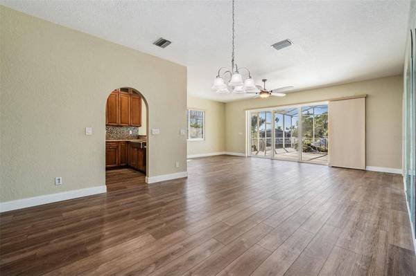 6421 DRAKE CT, New Port Richey, FL 34652