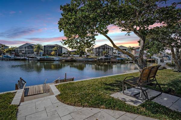 6421 DRAKE CT, New Port Richey, FL 34652