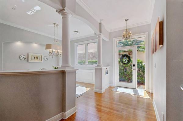 610 SAXONY BLVD, St Petersburg, FL 33716