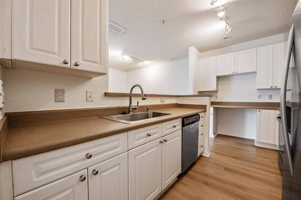 4221 W SPRUCE ST #1302, Tampa, FL 33607