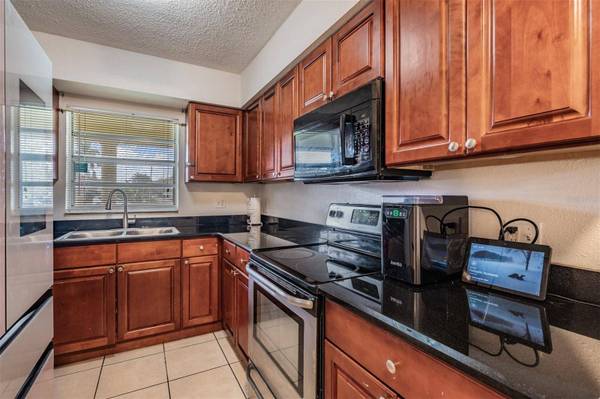 5960 89TH AVE N, Pinellas Park, FL 33782