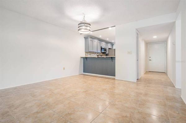 124 NINA WAY #24, Oldsmar, FL 34677