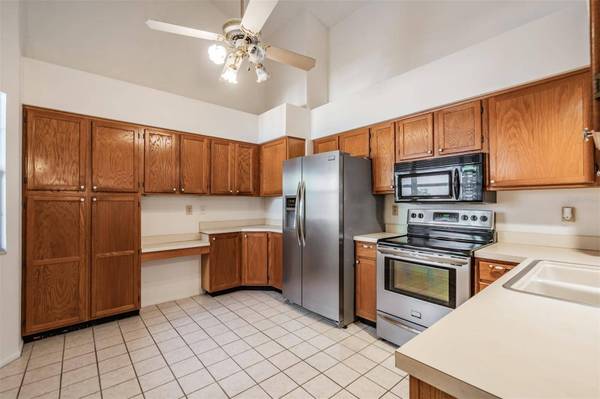3960 MERMOOR DR, Palm Harbor, FL 34685