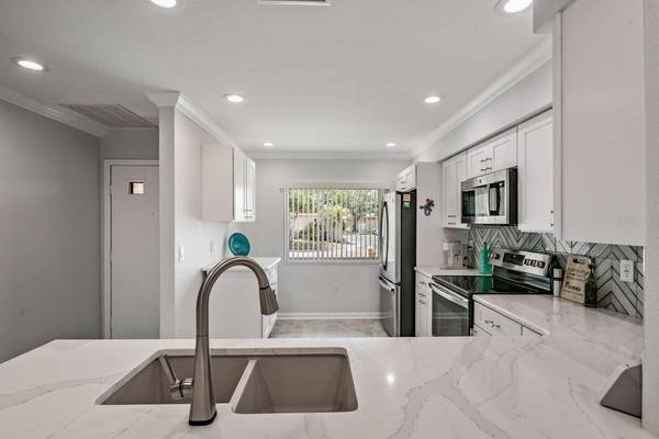 19029 US HIGHWAY 19 N #27A, Clearwater, FL 33764