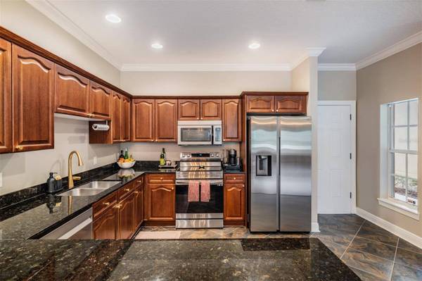 415 BARCELONA DR, St Petersburg, FL 33716