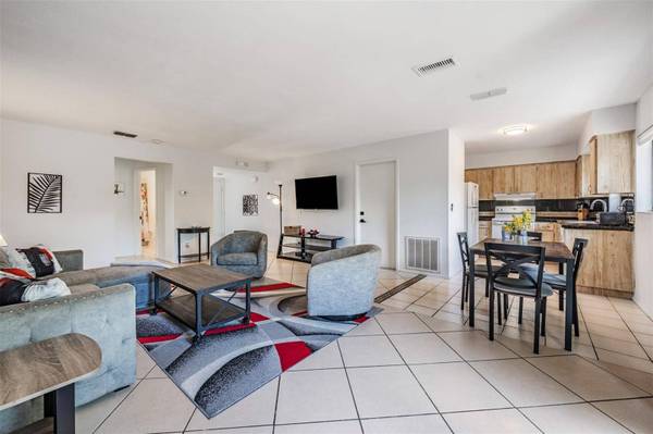 2957 GLEN HAVEN DR, Palm Harbor, FL 34684