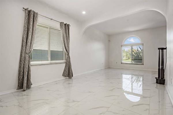380 ROSALIND LN, Oldsmar, FL 34677