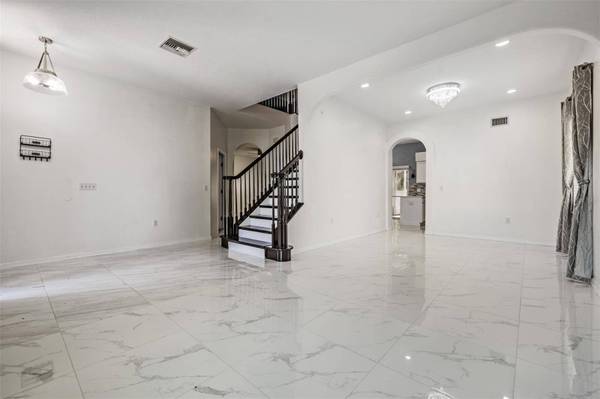 380 ROSALIND LN, Oldsmar, FL 34677