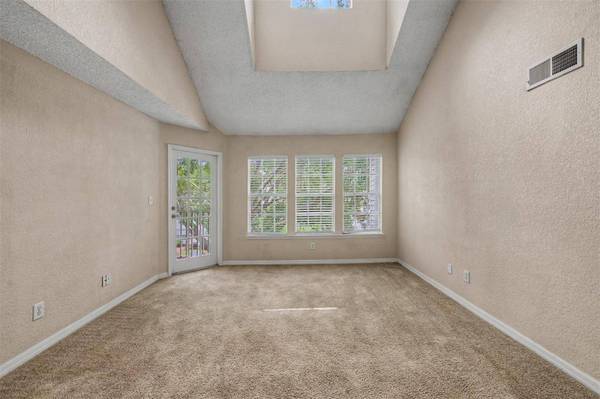 3270 HAVILAND CT #301, Palm Harbor, FL 34684