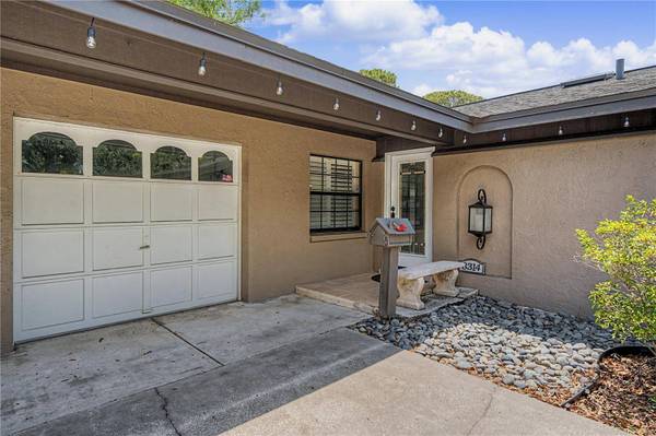 8314 W HIAWATHA ST, Tampa, FL 33615