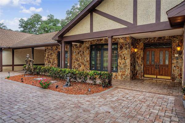 2160 LAURENCE DR, Clearwater, FL 33764